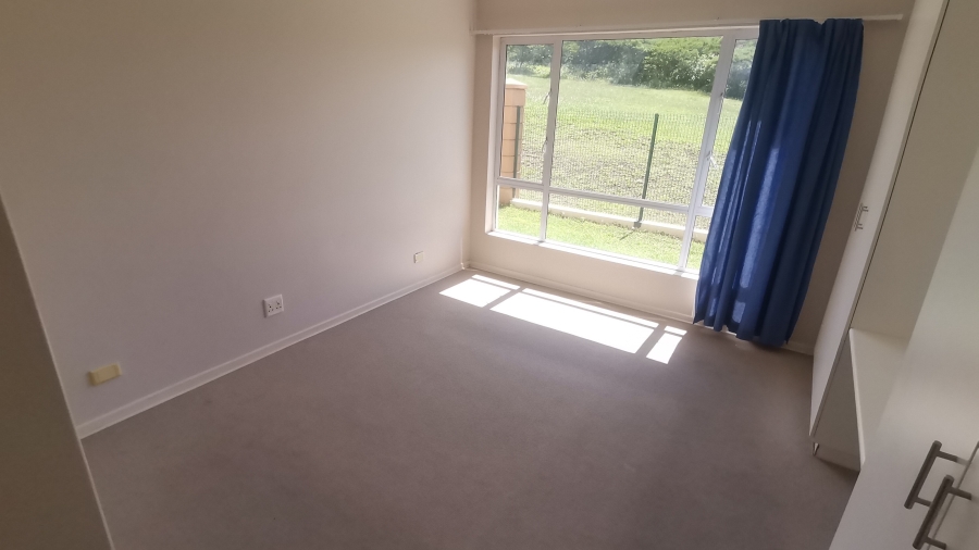 To Let 2 Bedroom Property for Rent in Beacon Bay Eastern Cape